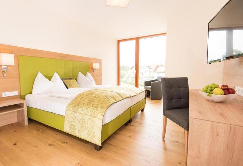 חדר דלוקס עם מרפסת, Restaurant Gruber