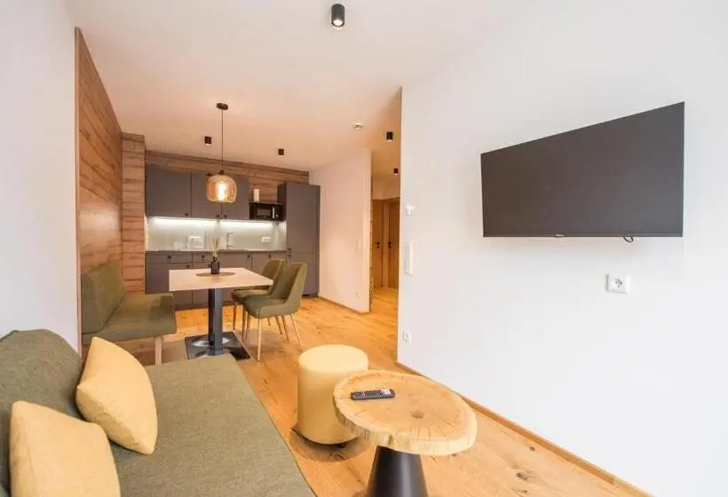 Apartament 2 Dormitoris, Restaurant Gruber