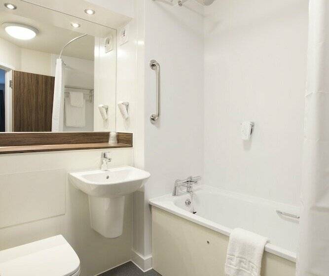 غرفة عائلية, Spring River Ebbsfleet By Marston's Inns