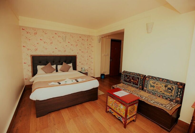 Quarto Deluxe, The Griffon's Nest