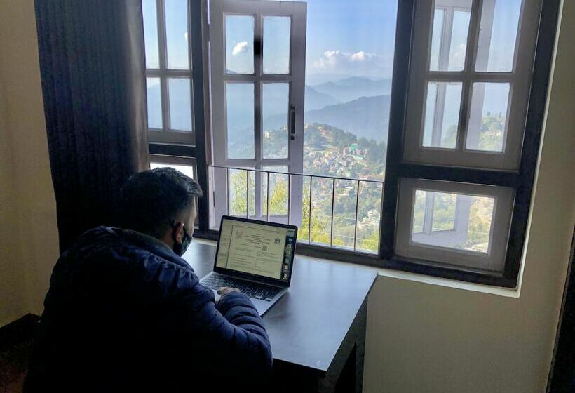 Quarto Deluxe, The Griffon's Nest