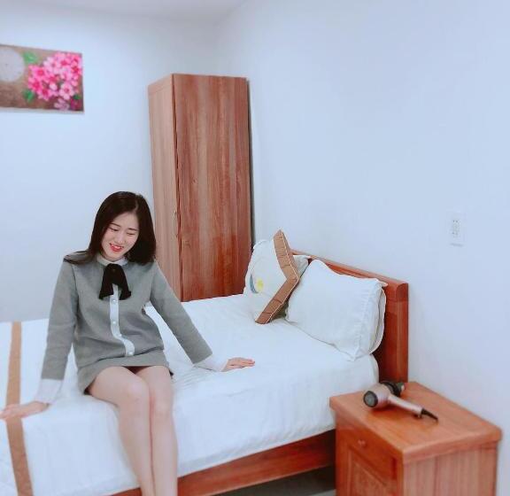 اتاق استاندارد با تخت بزرگ, Vagibi