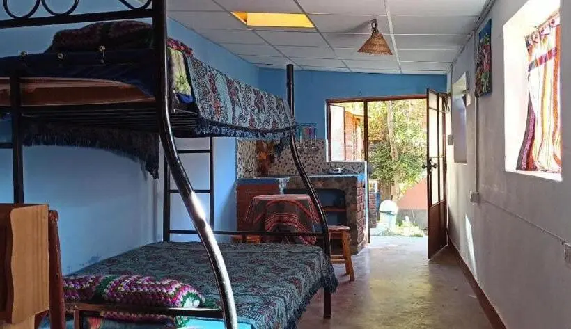 اتاق استاندارد سه تخته با چشم‌انداز باغ, Tony S House Eco Hostel