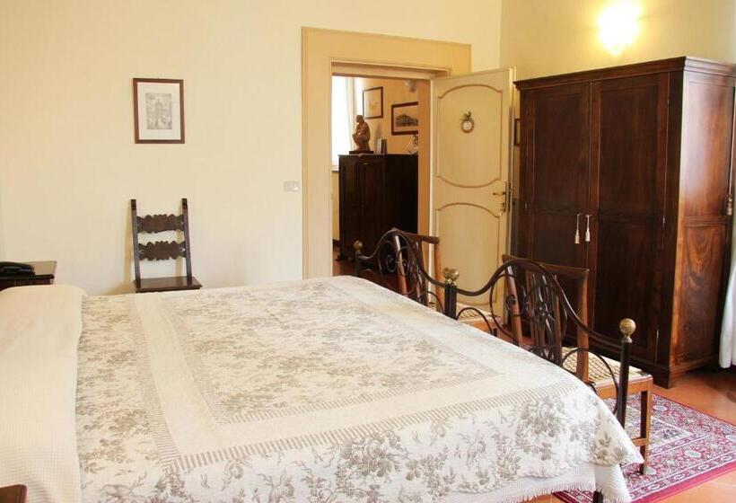 غرفة قياسية, B&b L'agnolo Di Caroti Cinzia