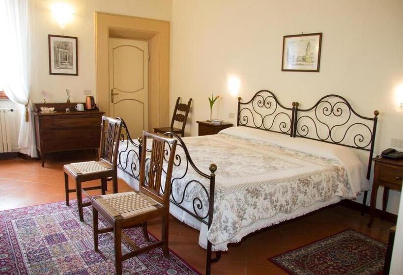 غرفة قياسية, B&b L'agnolo Di Caroti Cinzia