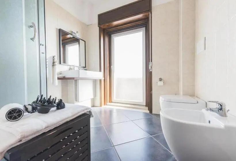 4 Bett Standardzimmer, B&b Terrazza Dell'etna