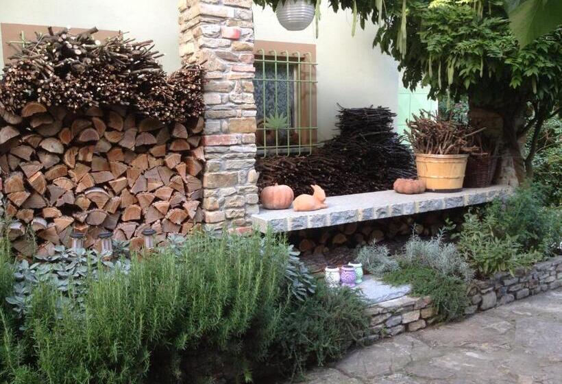 Апартаменты 1 Спальня Вид на Сад, Alle Rive Bed'n'books Apt