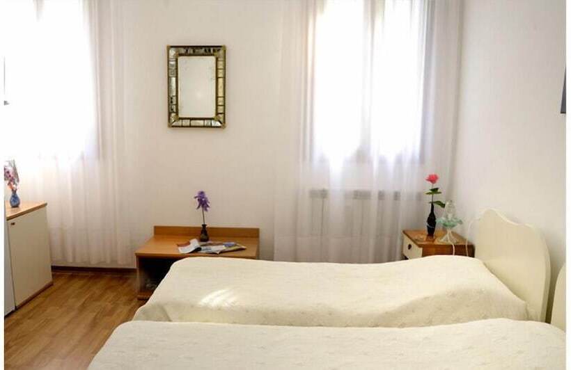 标准间, Ca Del Pomo Grana