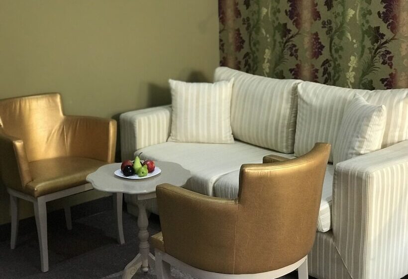 סוויטה דלוקס, Deluxe