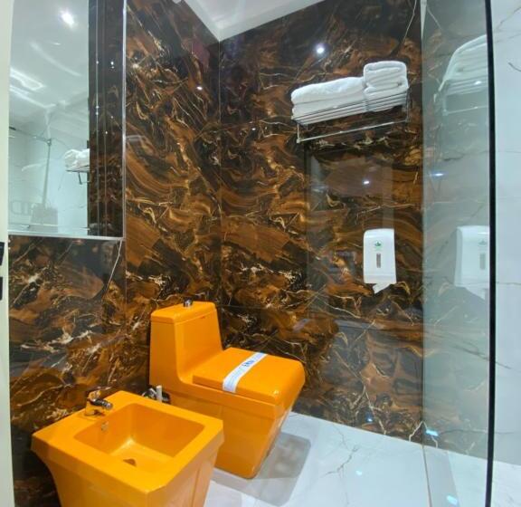 חדר קומפורט, Deluxe