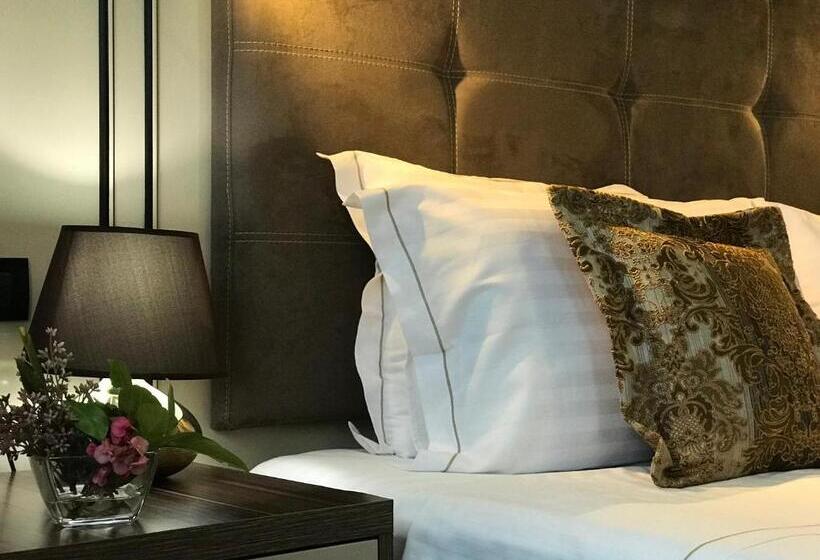 חדר קומפורט, Deluxe