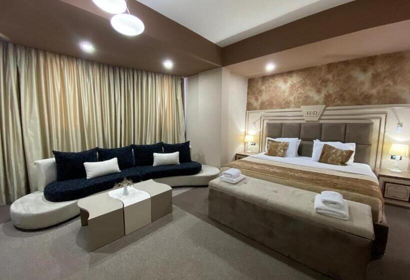 סוויטה דלוקס, Deluxe