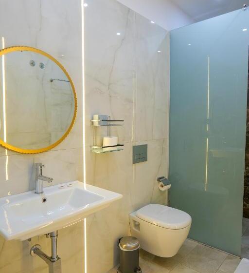 جناح ديلوكس, Oceanic Overview Suites