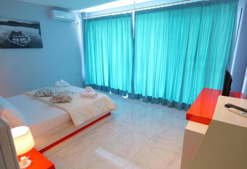 غرفة قياسية مطلّة علي البحر, Oceanic Overview Suites