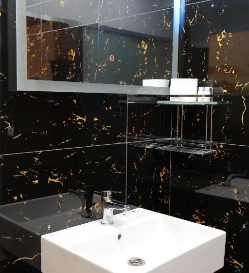 غرفة ديلوكس مزودة بشرفة, Oceanic Overview Suites