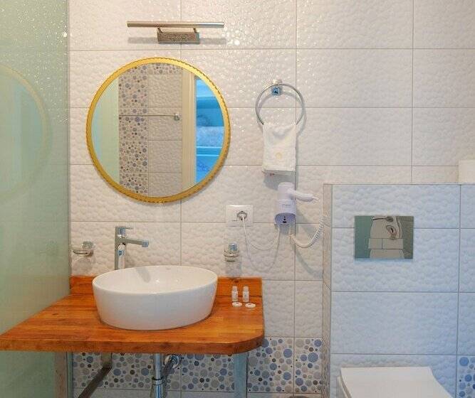 جناح ديلوكس, Oceanic Overview Suites