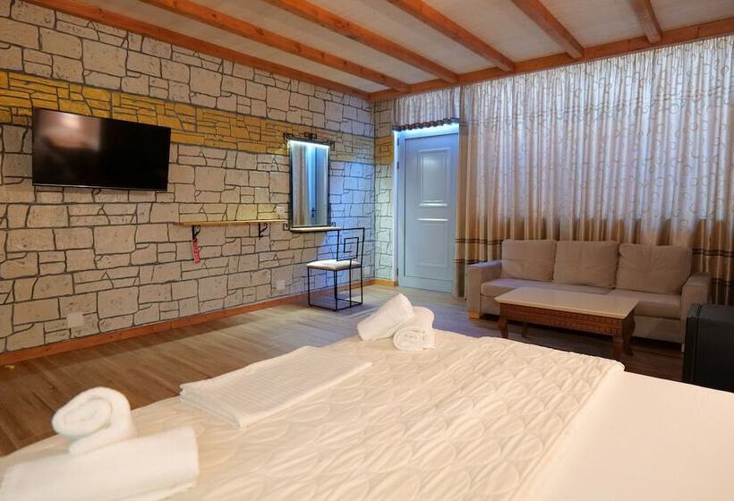 غرفة ديلوكس مزودة بشرفة, Oceanic Overview Suites