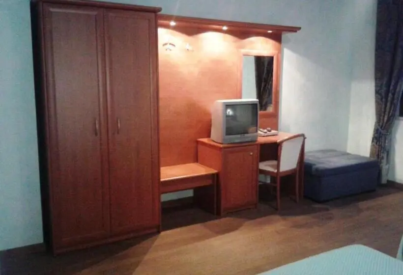 ファミリールーム, Villa D'evoli