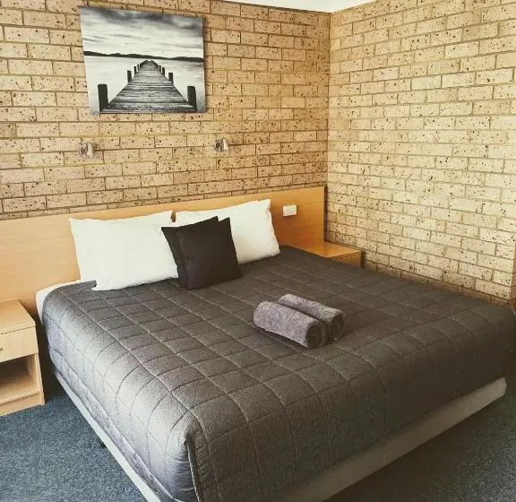 キングサイズベッドのスーペリアルーム, Muswellbrook Motor Inn