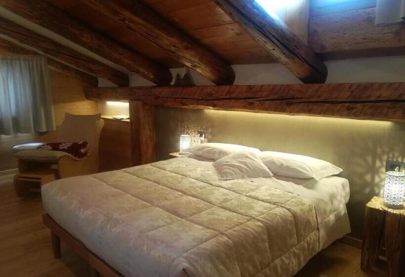 غرفة دور أخير, Albergo Pa  Krhaizar