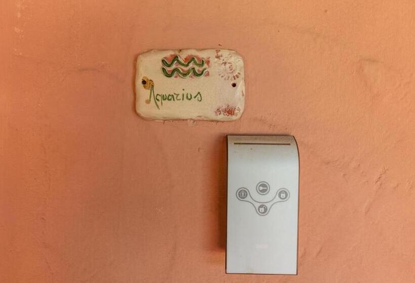 חדר סטנדרט נוף לבריכה, Guest House Villa Verde   Short Term Room Rentals