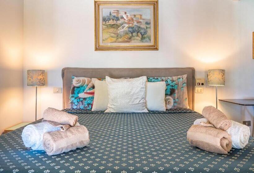 プールビュースタンダードルーム, Guest House Villa Verde   Short Term Room Rentals