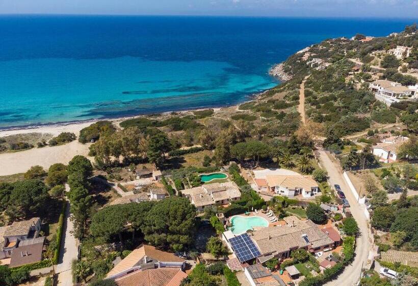 חדר סטנדרט לשלושה עם נוף לגינה, Guest House Villa Verde   Short Term Room Rentals