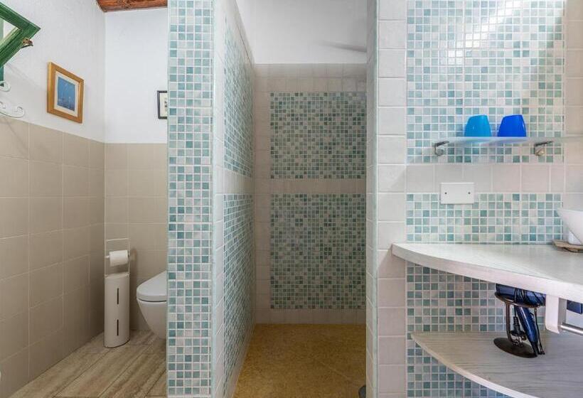 חדר סטנדרט נוף לגינה, Guest House Villa Verde   Short Term Room Rentals