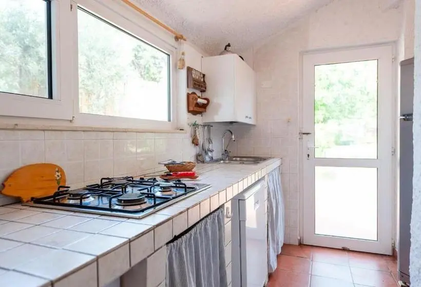 2ベッドルームハウス, Guest House Villa Verde Short Term Room Rentals