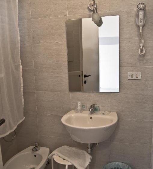 スタンダードシングルルーム, Albergo La Marinella