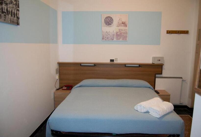 バルコニー付きスタンダードトリプルルーム, Albergo La Marinella