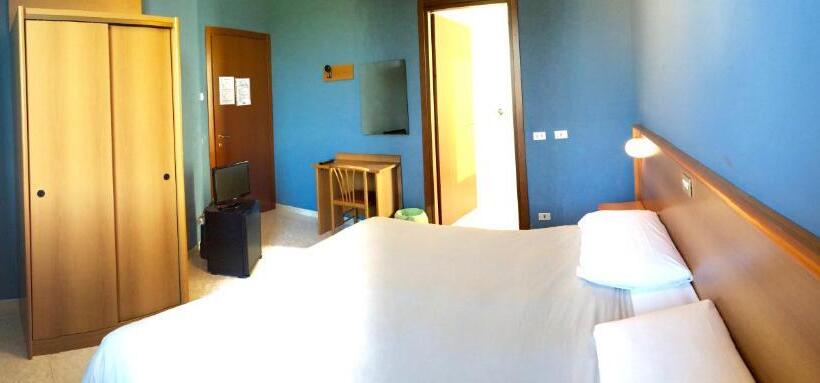 标准间, Monumento