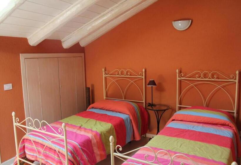 Номер Стандарт, Porta Santa Maria