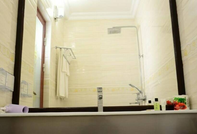 آپارتمان لوکس 1 خوابه, Royal Quest