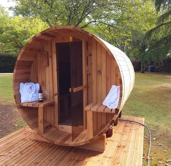 デラックススタジオ, Chambres Les Plantous De Severo