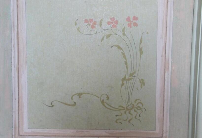 חדר סופריור לשלושה, Atlas B&b