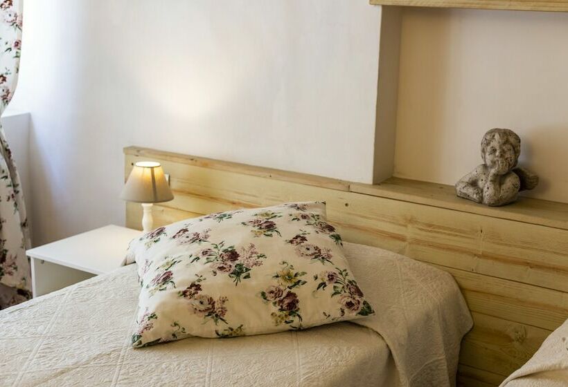 Camera Standard, B&b San Remigio