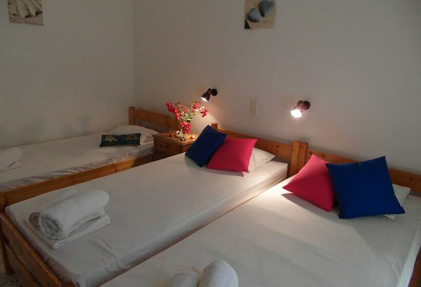 آپارتمان اکونومی 1 خوابه, Eri Studios