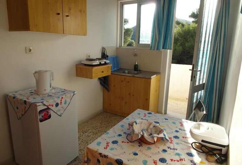 آپارتمان 1 خوابه با چشمانداز دریا, Eri Studios