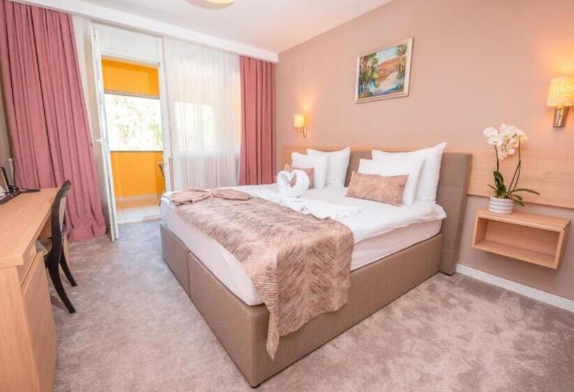 اتاق استاندارد, Garden City Hotel Konjic