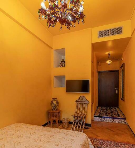 غرفة قياسية فردية, Bazar