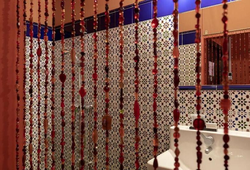 غرفة قياسية فردية, Bazar