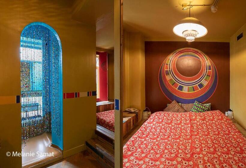 غرفة قياسية, Bazar