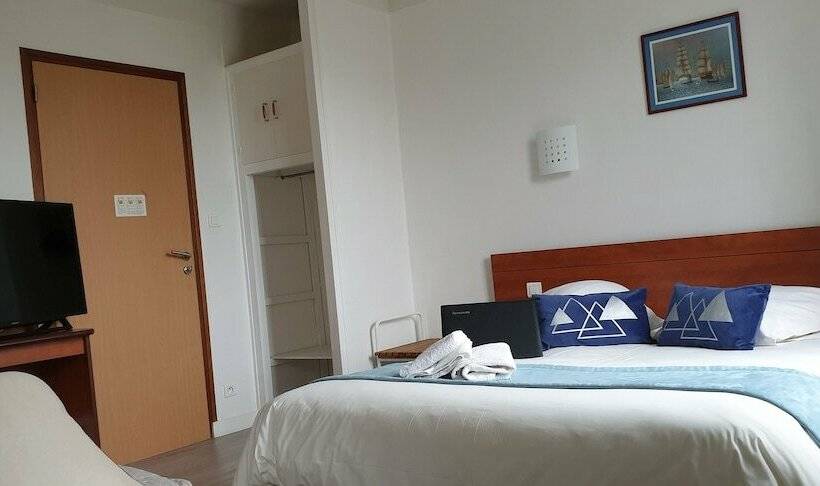 Номер Комфорт, Hôtel Restaurant Les Oceanides