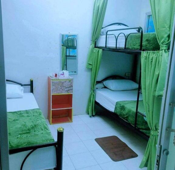 מיטה בחדר משותף, Lucky Crab Hostel