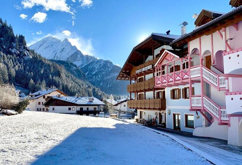 Comfort room with mountain view, B&b Cèsa Planber Mountain View Ski In Ski Out