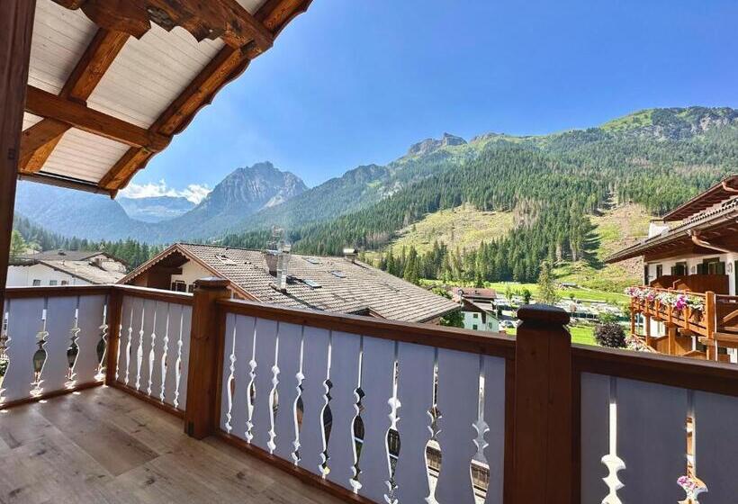 Pokój Czteroosobowy Standard, B&b Cèsa Planber Mountain View Ski In Ski Out