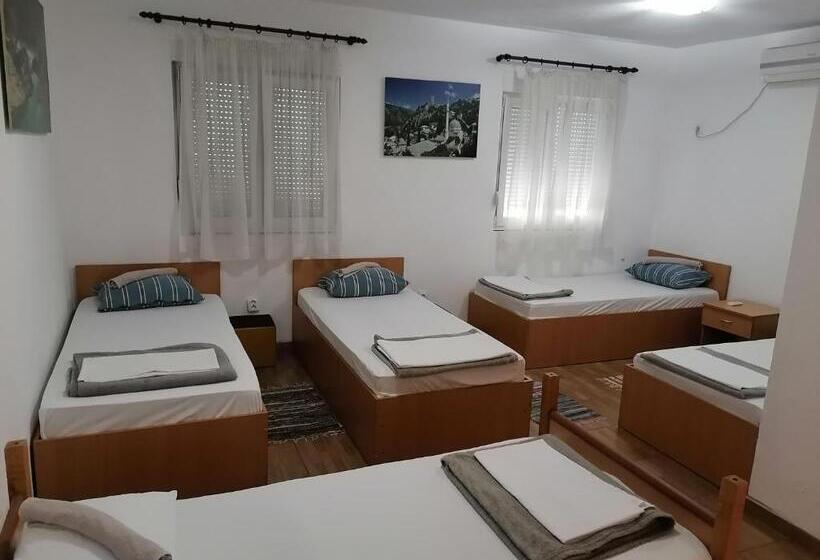 سوییت خانوادگی, Hostel Hercegovina