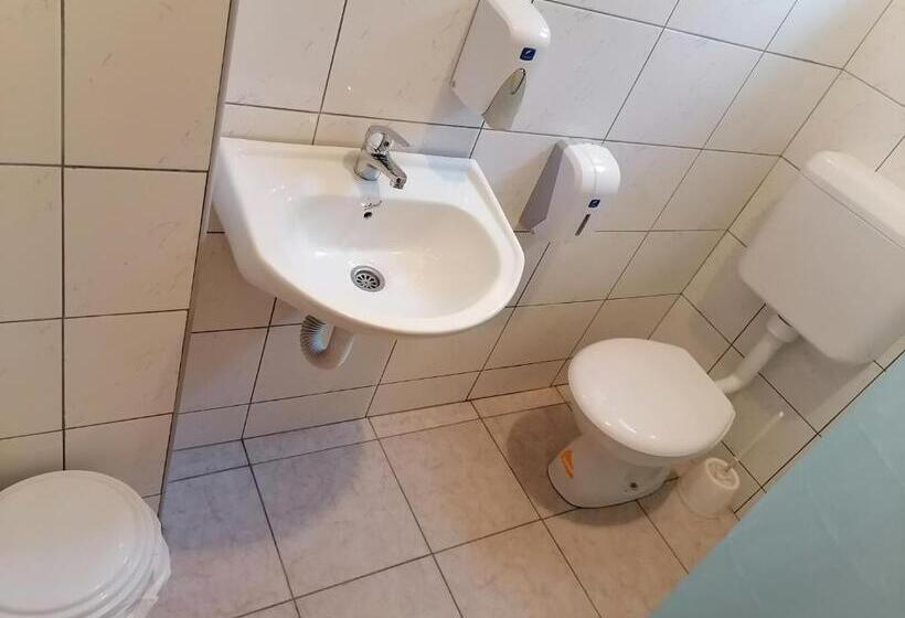 سوییت خانوادگی, Hostel Hercegovina