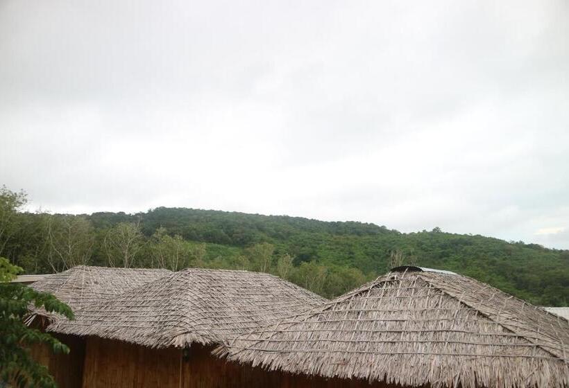 בקתה, Cottage Hill At Lanta